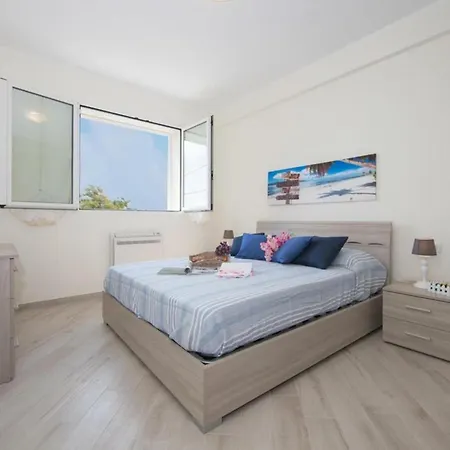 Serena 1 Amazing Sea View - Happy אלסיו