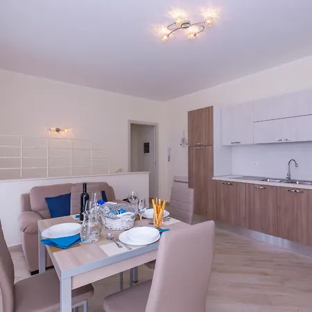 Serena 1 Amazing Sea View - Happy